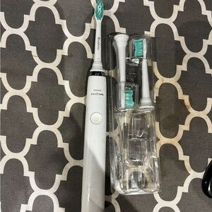 Philips Sonicare White Electric Toothbrush